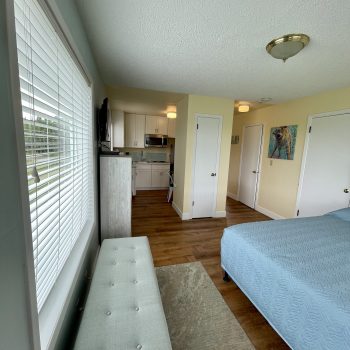 Bedroom Unit w:Studio Kitchenette, VIEW PET Friendly1